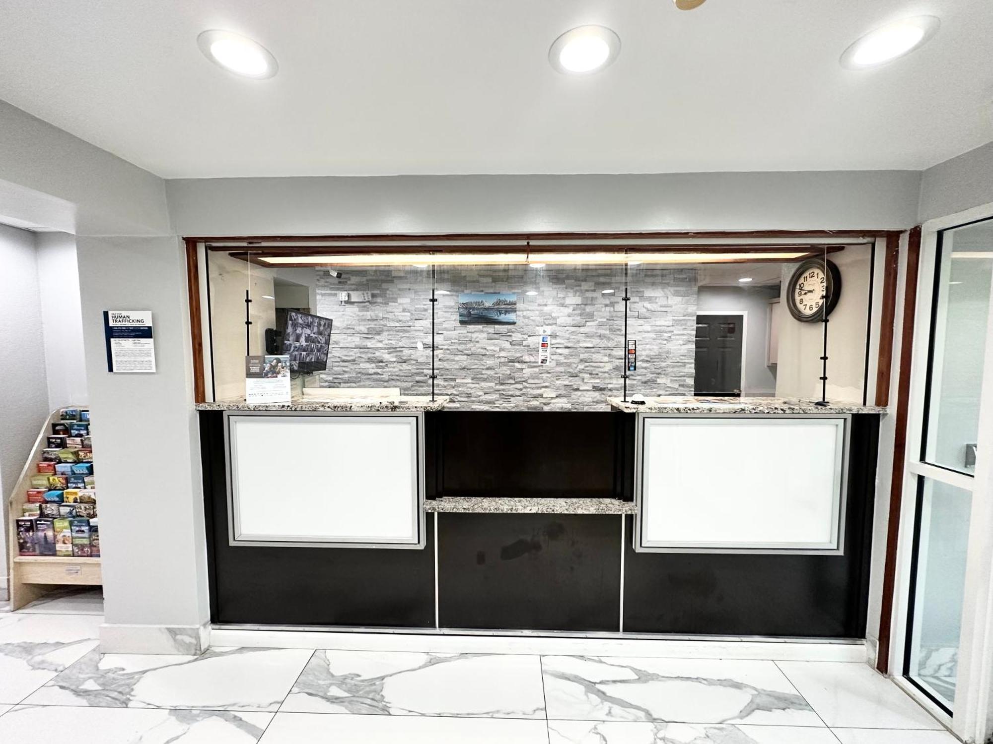 Ramada By Wyndham Lithia Springs Atlanta Hotel Bagian luar foto