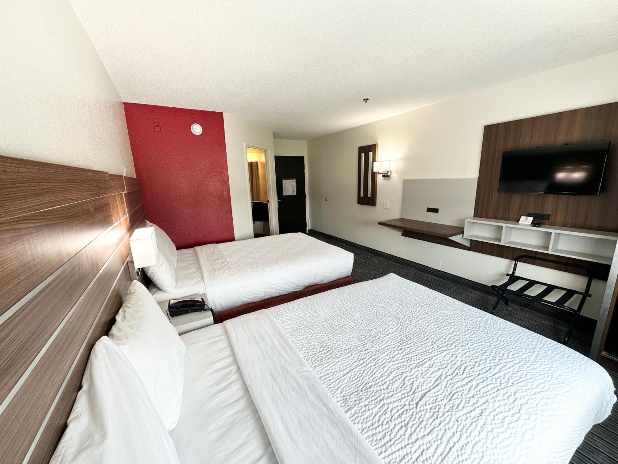 Ramada By Wyndham Lithia Springs Atlanta Hotel Bagian luar foto